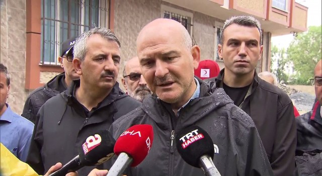 İçişleri Bakanı Soylu, Esenyurtta incelemelerde bulundu