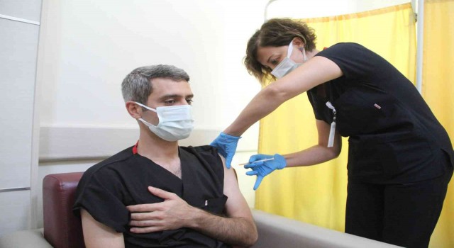 İl Sağlık Müdürü Başıbüyükten hatırlatma dozu çağrısı