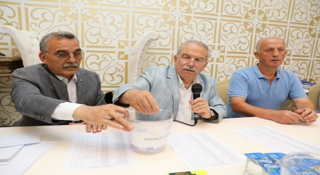 İlkadımda yeni semt pazarı için kuralar çekildi