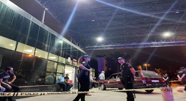 İskenderunda silahlı saldırı: 1 ölü, 8 yaralı
