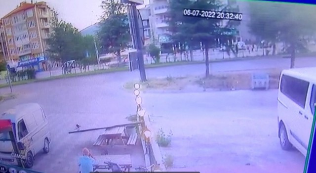 Ispartada yaşlı çiftin hayatını kaybettiği kaza kamerada
