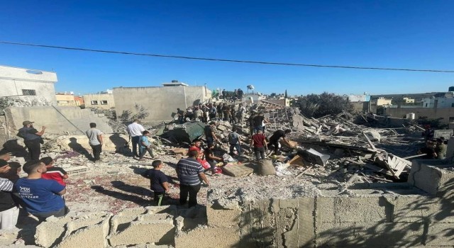 İsrail ordusu, Filistinli tutuklunun evini havaya uçurdu