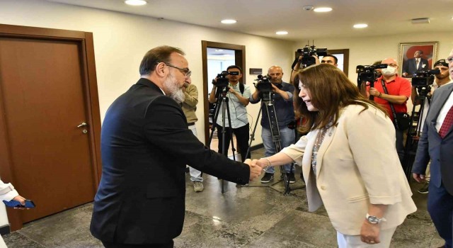 İYİ Partide siyasi partiler arası bayramlaşma töreni gerçekleştirildi