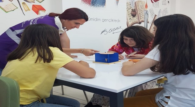 İZGİM Kadın Girişimciler Merkezinde akıl ve zeka oyunları atölyesi başladı