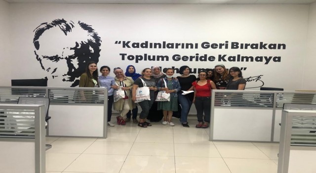 İzmit Belediyesi Kadın Tiyatrosu ilk dersine İZGİMde başladı