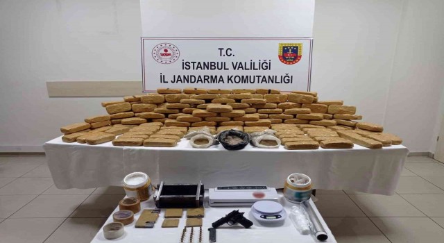 Jandarma 125 kilo uyuşturucu madde ele geçirildi