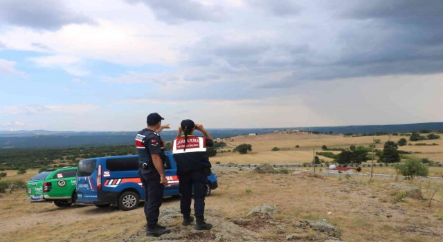 Jandarma, anız ve orman yangınlarına karşı nöbet tutuyor
