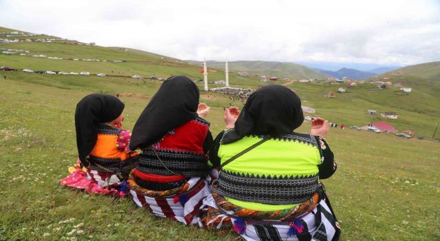 Kadırga Otçu Şenliği renkli görüntülere sahne oldu