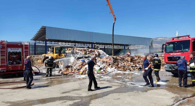 Kahramanmaraşta kağıt tesisinde yangın