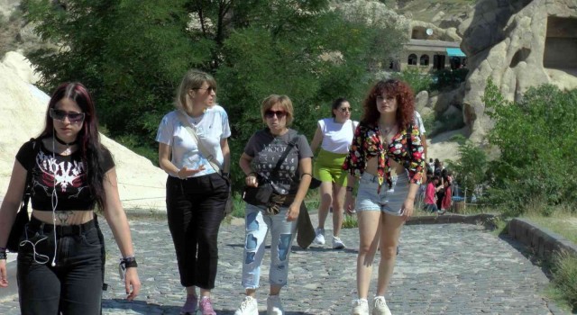 Kapadokyayı 9 günde 180 bin kişi ziyaret etti