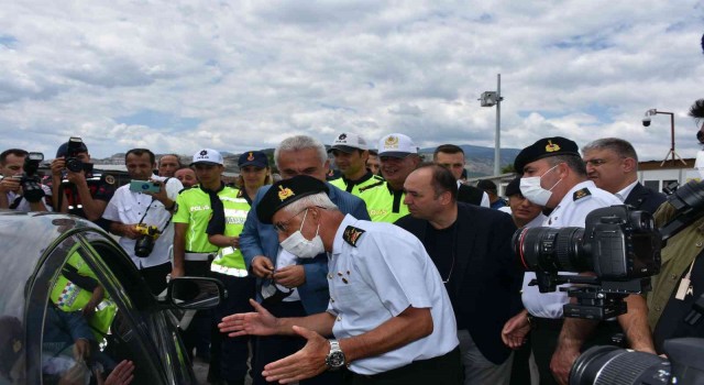 Karadenizin geçiş güzergahında Jandarma Genel Komutanı Orgeneral Çetinden trafik denetimi