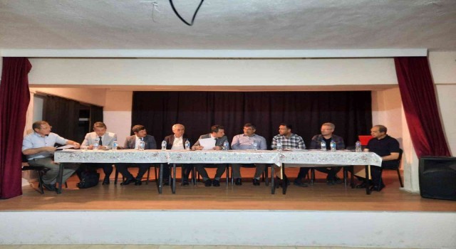 Kaymakam Karadağ, muhtarlarla bir araya geldi