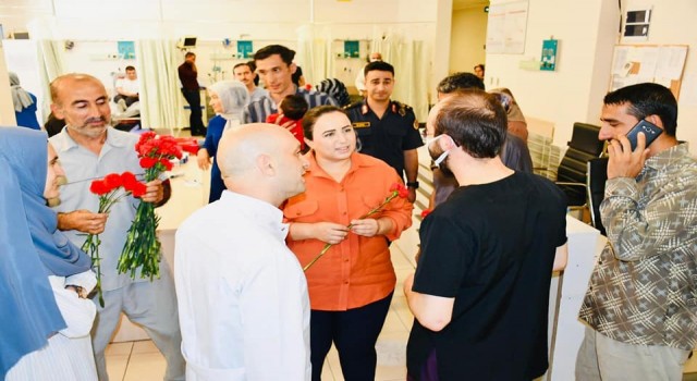 Kaymakam Nazlı Demir, hastalar ile bir araya geldi