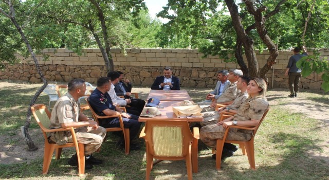 Kaymakam Savardan şehit ve gazi ailelerine bayram ziyareti