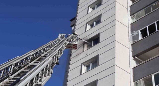 Kayseride ilginç olay: Önce çelik kasayı attı, sonra evi yaktı