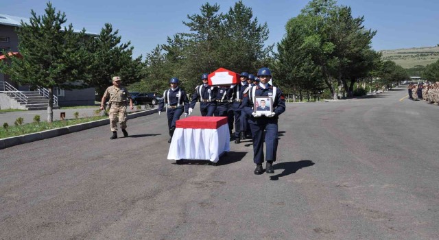 Kazada hayatını kaybeden astsubayın cenazesi memleketine gönderildi