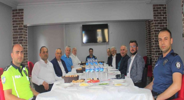 Kazım Yılmaz: “Polisimizin yanındayız”