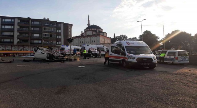 Kdz. Ereğlide trafik kazası: 1 ölü, 4 yaralı