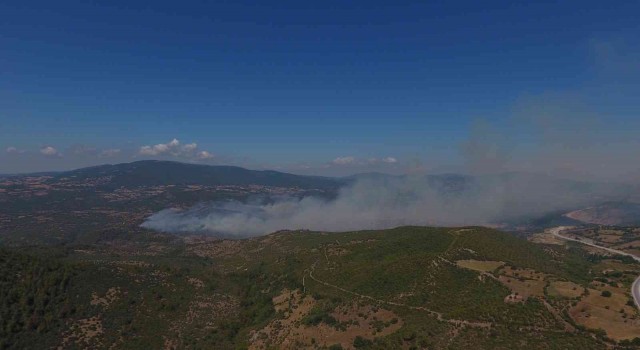 Kepsuttaki yangını söndürme çalışmaları devam ediyor