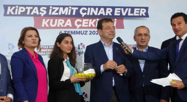 Kiptaş İzmit Çınar Evlerinde hak sahipleri kuralarını çekti