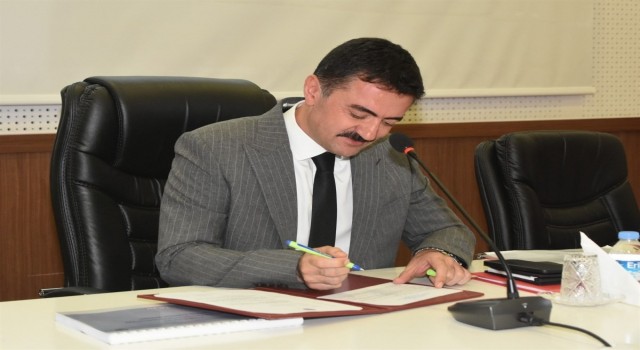 Kırıkkale Valisi Tekbıyıkoğlu 215 projenin maliyetini açıkladı: 4 milyar 315 milyon 892 bin lira