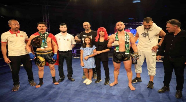 Kocaelide kick boks coşkusu yaşandı