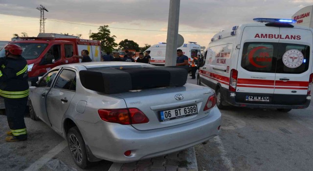 Konyada 3 araçlı zincirleme kaza: 13 yaralı