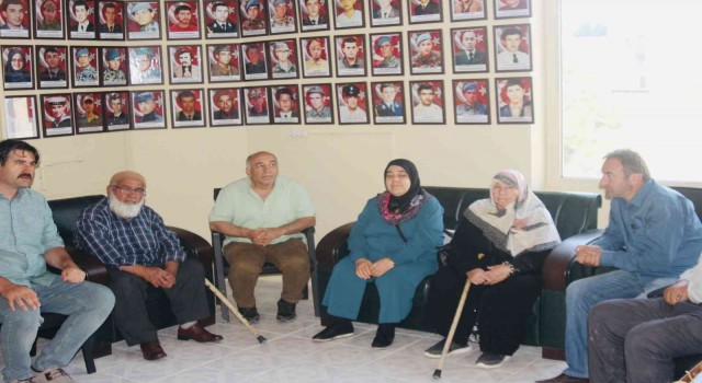 Korede şehit düşen akrabalarının kabirlerini 72 yıl sonra ziyaret edecekler