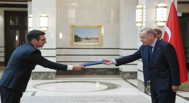 Kosova Büyükelçisi Vrenezi, Cumhurbaşkanı Erdoğana güven mektubu sundu