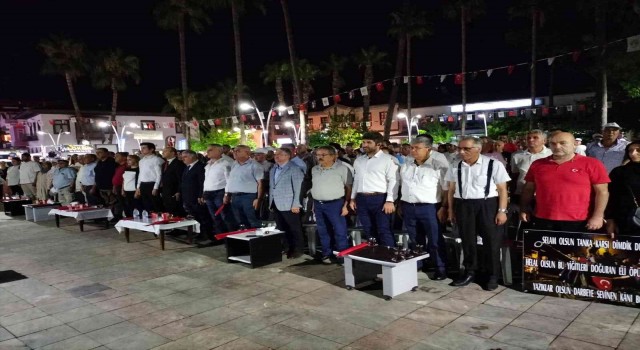 Köyceğizliler 15 Temmuzun yıldönümünde meydanlara indi