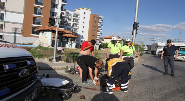 Kulada iki ayrı motosiklet kazası: 1i ağır 4 yaralı
