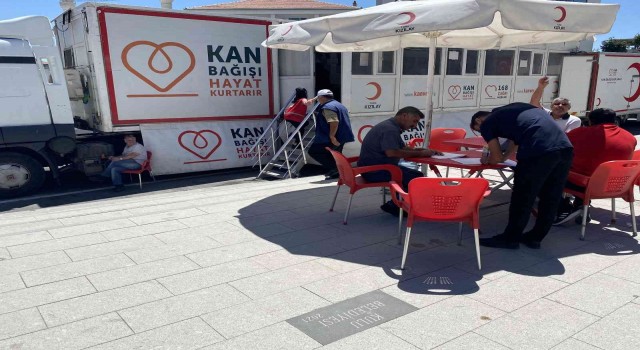 Kuluda Kızılaya kan bağışı