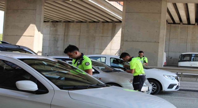 Kurban Bayramı öncesi Düzcede trafik uygulaması