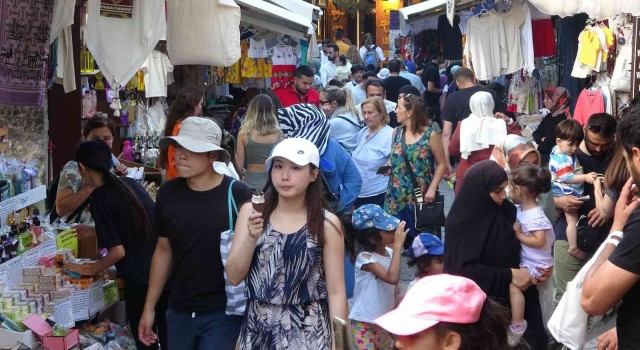 Kurban Bayramı tatilinin son gününde Safranboluda ziyaretçi yoğunluğu