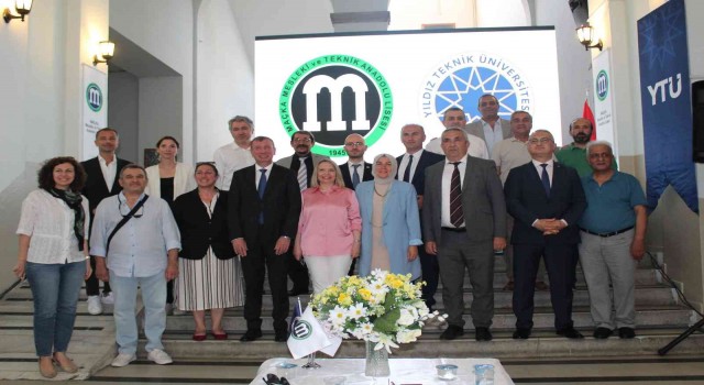 Lise öğrencilerini yarı üniversiteli yapacak protokolde imzalar atıldı