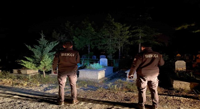 Mahalle ve çarşı bekçileri gecelerin huzurunu sağlıyor