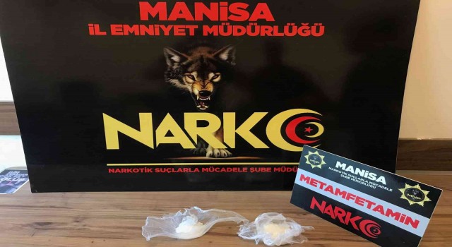 Manisada zehir tacirlerine geçit yok: 5 tutuklama
