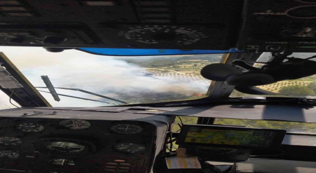 Manisadaki orman yangınına 5 uçak ve 8 helikopter müdahale ediyor