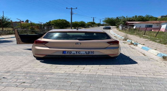 Manyasta otomobil ile motosiklet çarpıştı