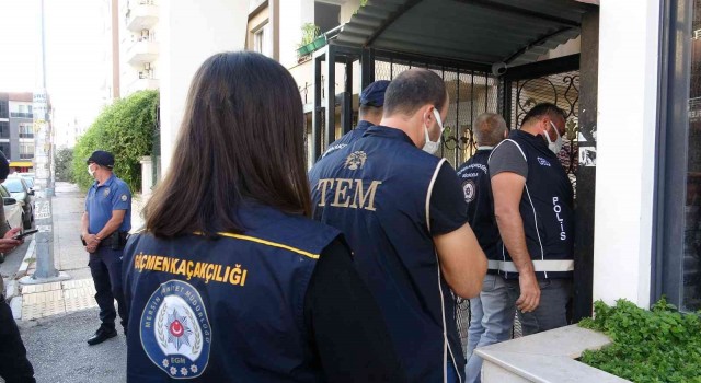 Mersin merkezli 7 ilde Umut Tacirlerine Operasyon: 15 gözaltı kararı