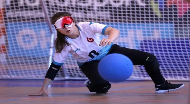 Milli golbolcü Berfin, gözünü şimdiden 2024 Paris Olimpiyatlarına dikti