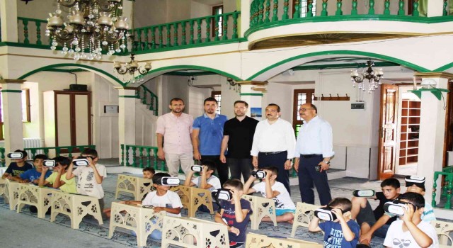 Minik öğrenciler kutsal toprakları sanal gerçeklikle ziyaret etti