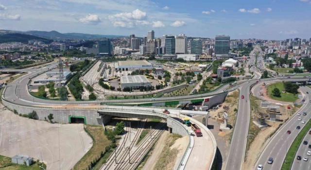 Mudanya kavşağında trafik düzenlemesi
