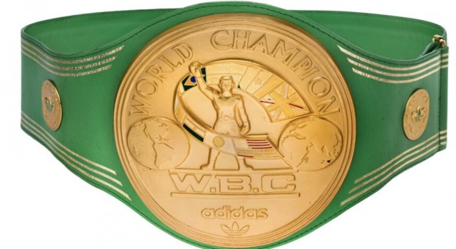 Muhammed Alinin şampiyonluk kemeri 6.18 milyon dolara satıldı