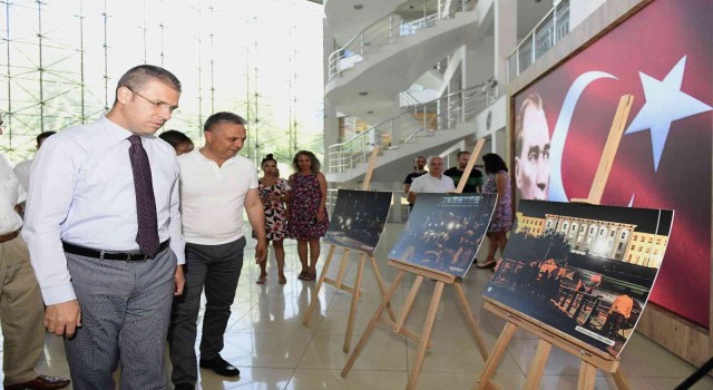 Muratpaşa Belediyesinde 15 Temmuz fotoğrafları sergisi açıldı