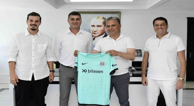 Muratpaşa Belediyesinden Antalyaspora tam destek