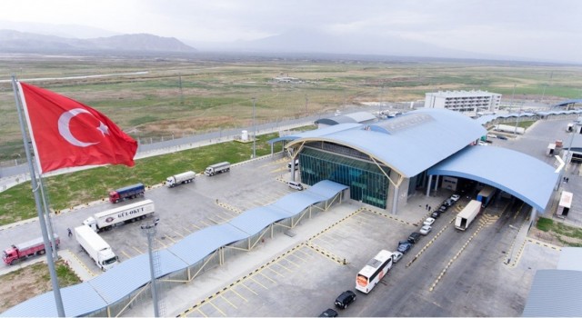 Nahçıvan Özerk Cumhuriyeti sınır kapısını kapattı