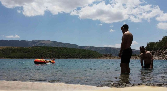 Nemrut Krater Gölü, Ege ve Akdeniz sahillerini aratmıyor