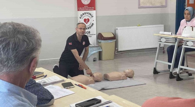 Okul müdürleri ilk yardım eğitimi aldı