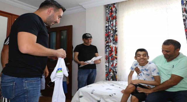 Ölümün “pençesindeki Beşiktaşlı Buraka Çarşı grubundan destek